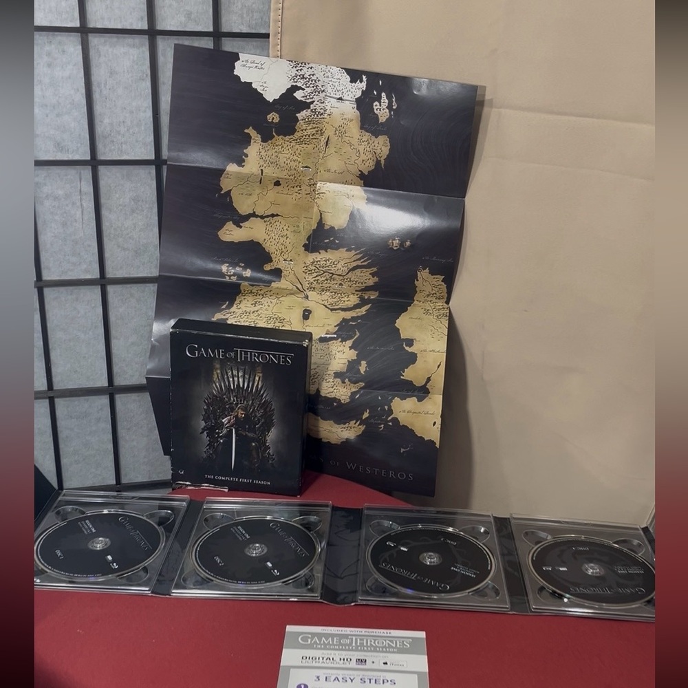 This is a Game of Thrones: The Complete First Season Blu-ray 5 box set.